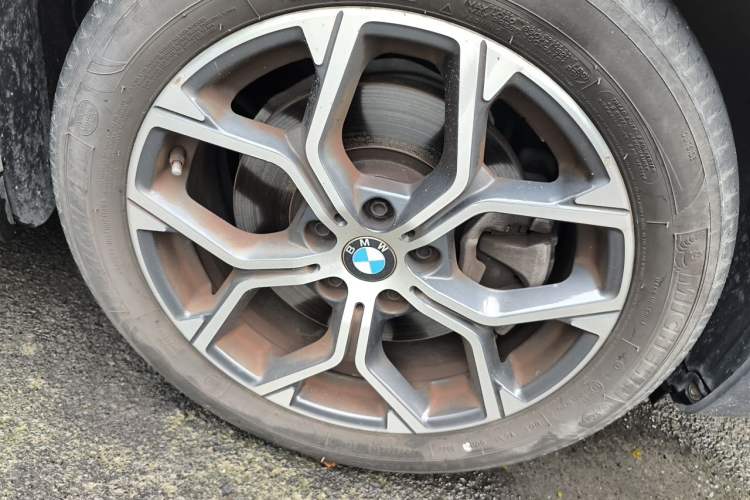 Used BMW X1 2022 sDrive25Li Leading Model Right Front Wheel Hub