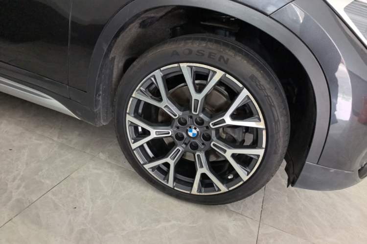 Used BMW X1 2022 xDrive25Li Luxury Model Right Front Wheel Hub