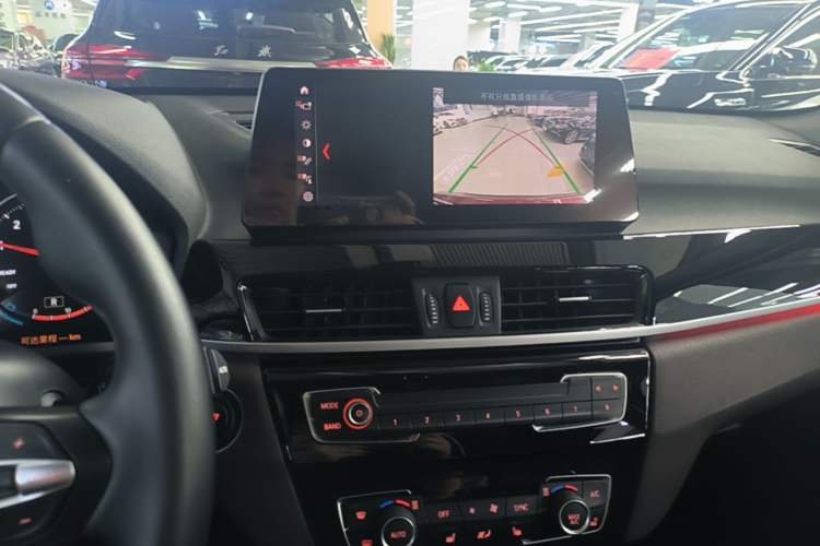 Used BMW X1 2022 sDrive25Li Leading Model Audio And AC Panel