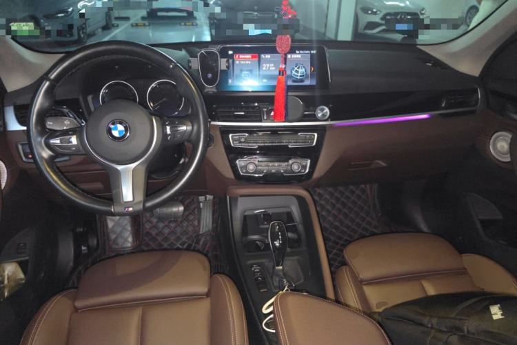Used BMW X1 2022 sDrive25Li Leading Model Center Console
