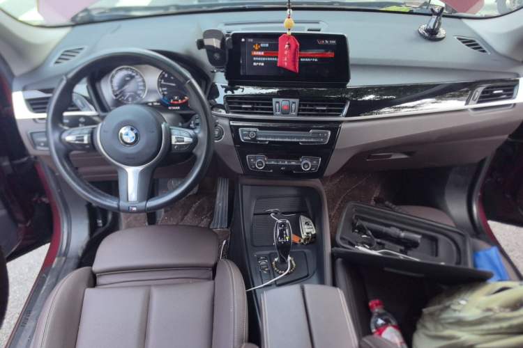 Used BMW X1 2022 sDrive25Li Leading Model Center Console