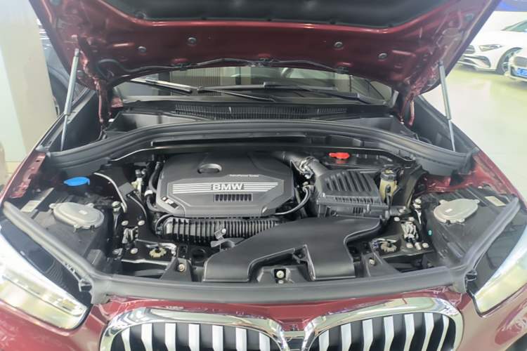 Used BMW X1 2022 sDrive25Li Leading Model Engine Bay