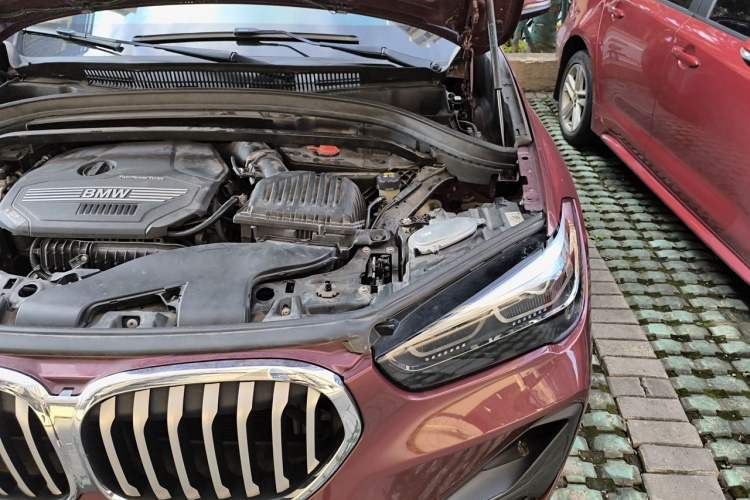 Used BMW X1 2022 sDrive20Li Fashion Model Engine Bay Left