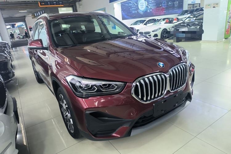 Used BMW X1 2022 sDrive25Li Leading Model Front Right 45 Deg