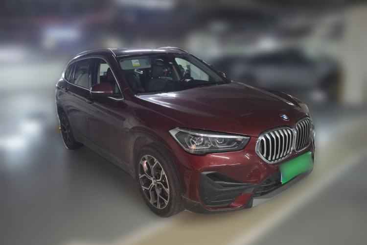Used BMW X1 2022 sDrive25Li Leading Model Front Right 45 Deg