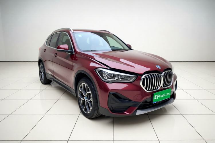 Used BMW X1 2022 sDrive25Li Leading Model Front Right 45 Deg