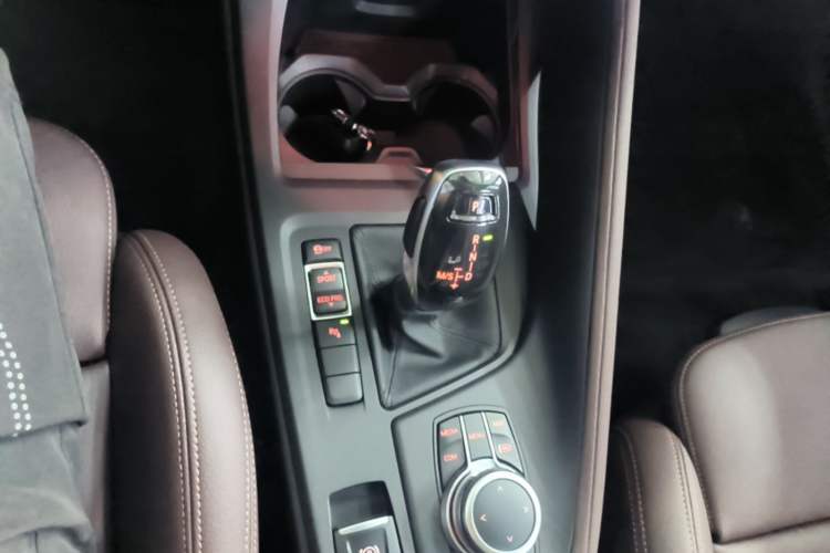 Used BMW X1 2022 sDrive25Li Leading Model Gear Lever