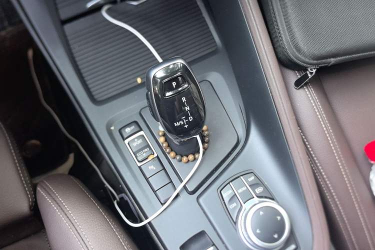Used BMW X1 2022 sDrive25Li Leading Model Gear Lever