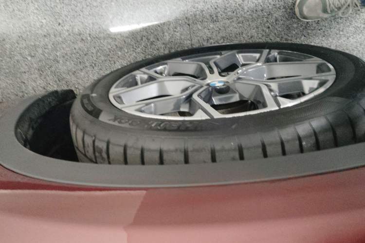 Used BMW X1 2022 sDrive25Li Leading Model Left Front Wheel Hub