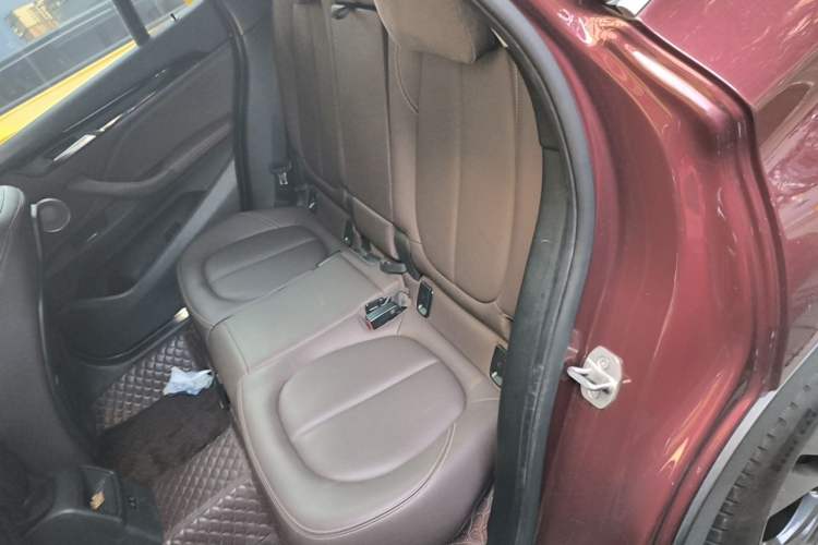 Used BMW X1 2022 sDrive20Li Fashion Model Left Rear Seat