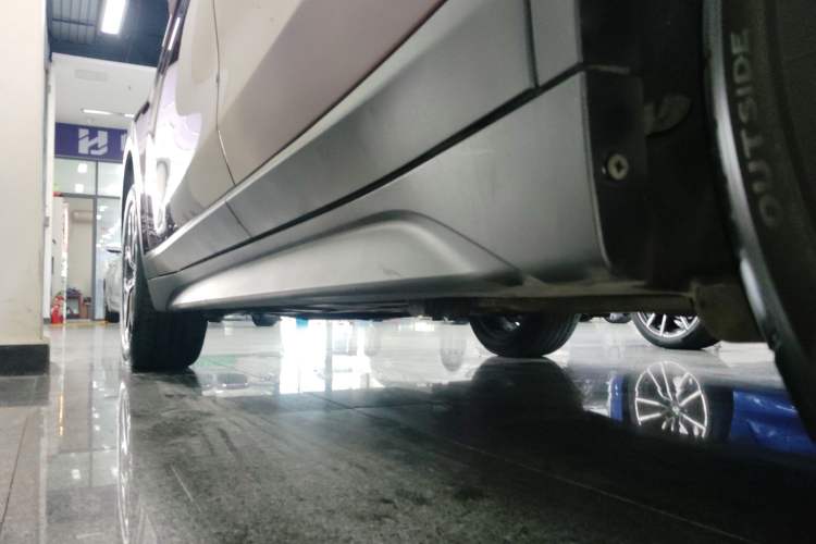 Used BMW X1 2022 sDrive25Li Leading Model Left Side Sill