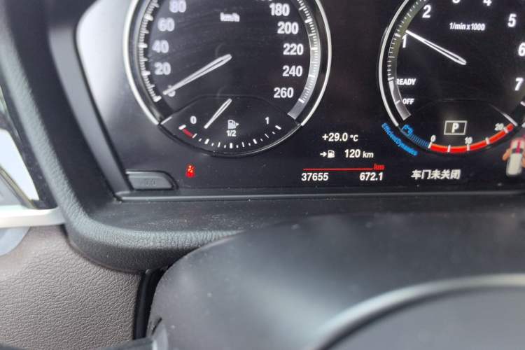 Used BMW X1 2022 sDrive25Li Leading Model Odometer Close Up