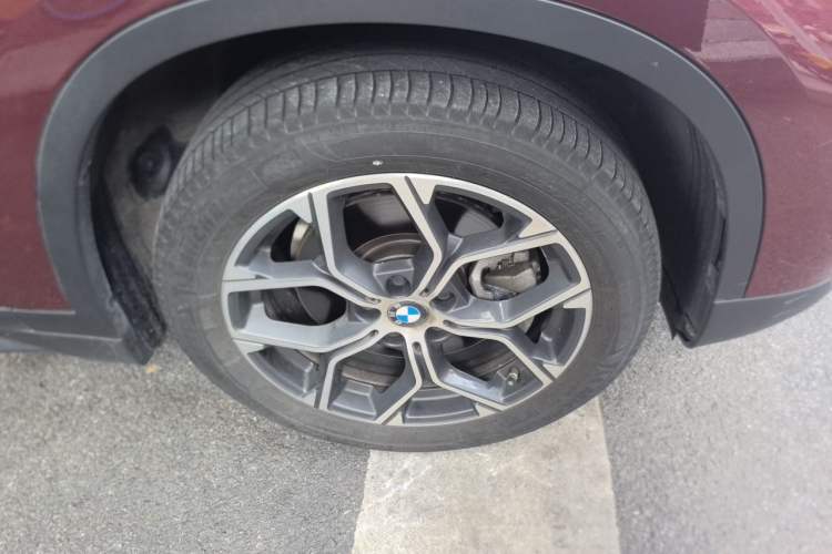 Used BMW X1 2022 sDrive25Li Leading Model Right Front Wheel Hub