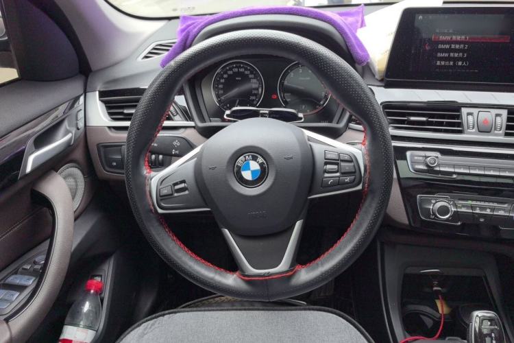 Used BMW X1 2022 sDrive20Li Fashion Model Steering Wheel