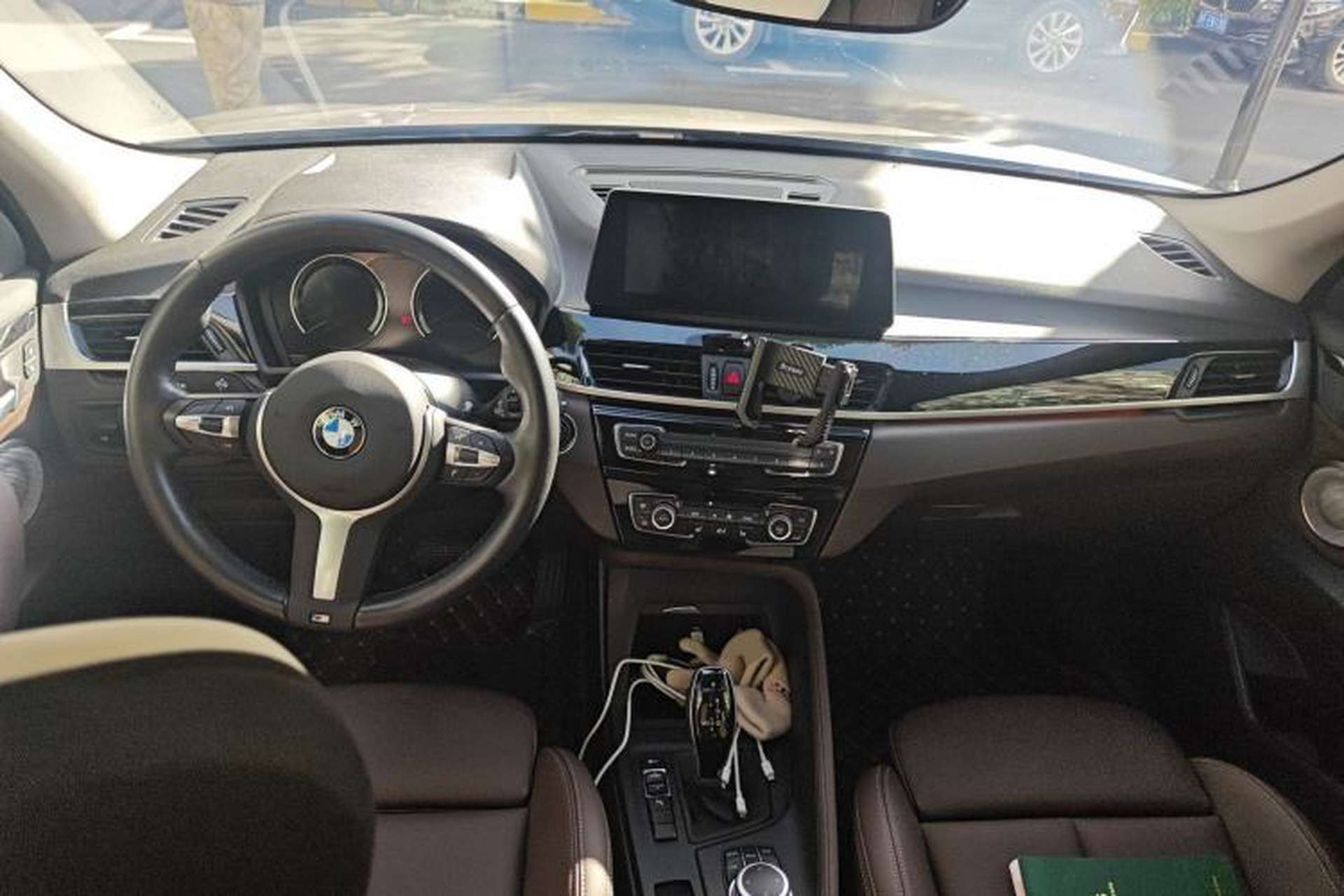 Used BMW X1 2022 sDrive25Li Leading Model Center Console