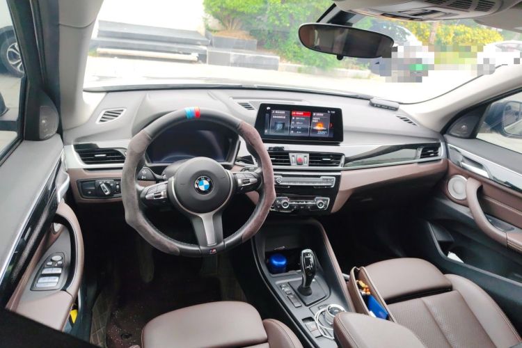 Used BMW X1 2022 sDrive25Li Leading Model Center Console