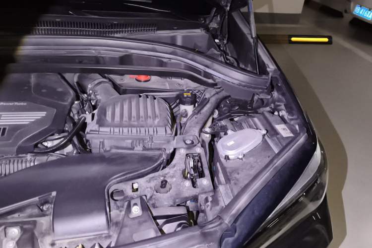 Used BMW X1 2022 sDrive25Li Leading Model Engine Bay Left