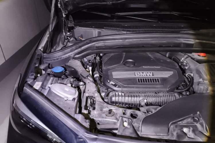Used BMW X1 2022 sDrive25Li Leading Model Engine Bay Right
