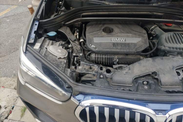 Used BMW X1 2022 sDrive25Li Leading Model Engine Bay Right