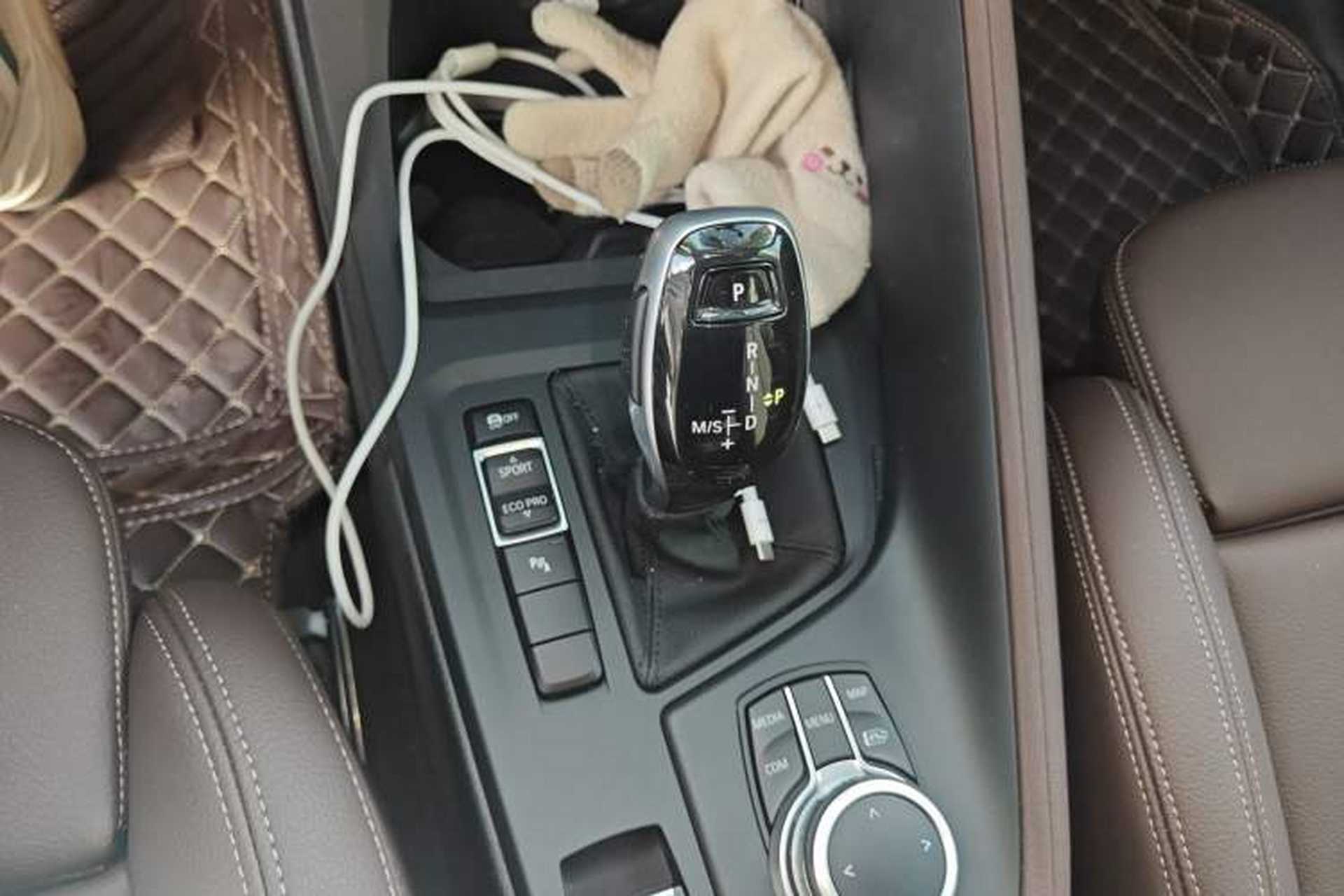Used BMW X1 2022 sDrive25Li Leading Model Gear Lever