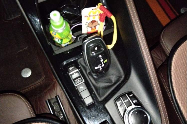 Used BMW X1 2022 sDrive20Li Luxury Model Gear Lever