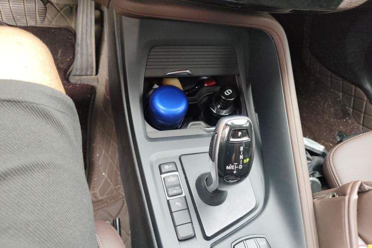 Used BMW X1 2022 sDrive25Li Leading Model Gear Lever