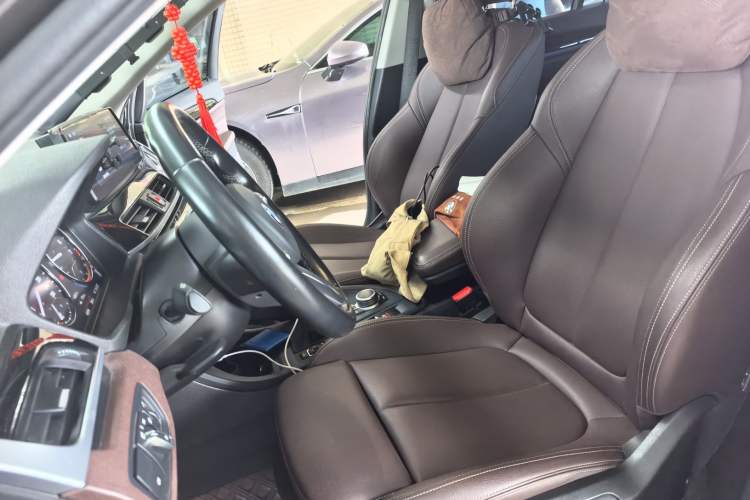 Used BMW X1 2022 sDrive25Li Leading Model Left Front Seat