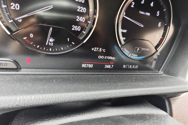 Used BMW X1 2022 sDrive25Li Leading Model Odometer Close Up