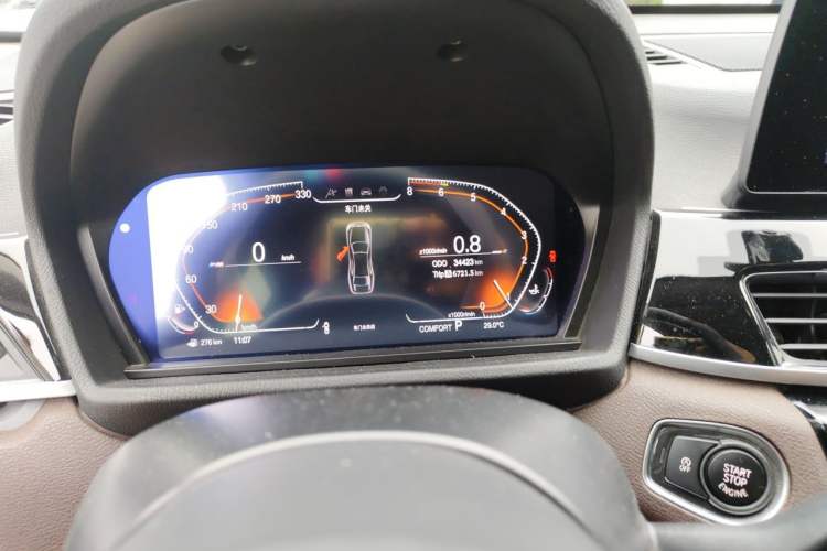 Used BMW X1 2022 sDrive25Li Leading Model Odometer Close Up