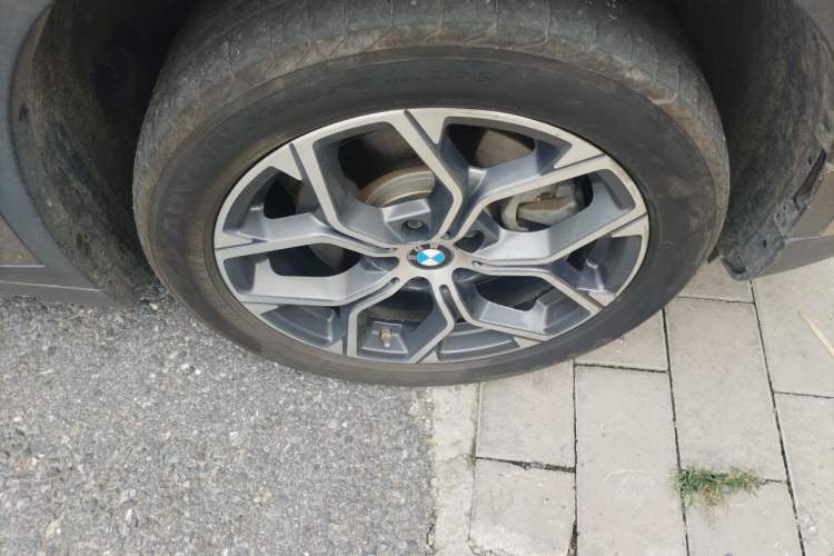 Used BMW X1 2022 sDrive25Li Leading Model Right Front Wheel Hub