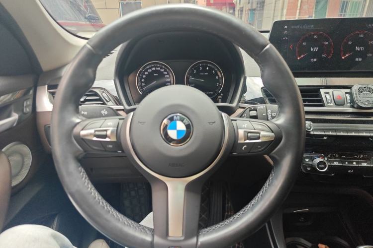 Used BMW X1 2022 sDrive25Li Leading Model Steering Wheel