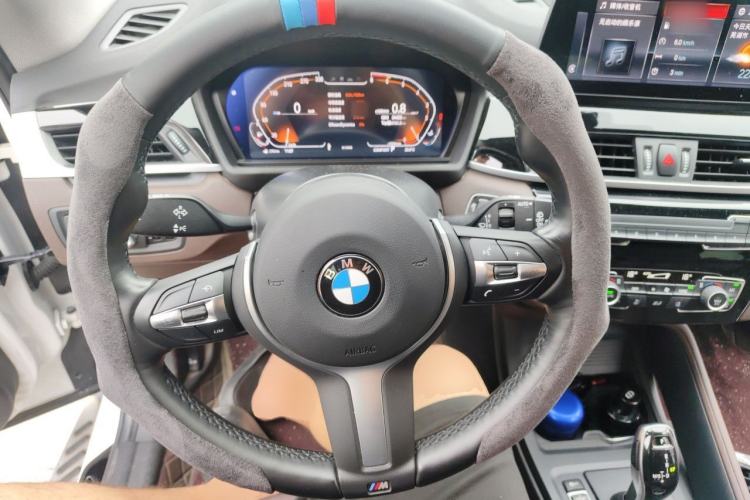 Used BMW X1 2022 sDrive25Li Leading Model Steering Wheel