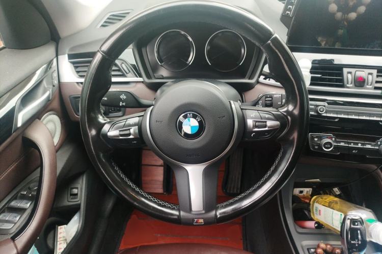 Used BMW X1 2022 sDrive25Li Leading Model Steering Wheel