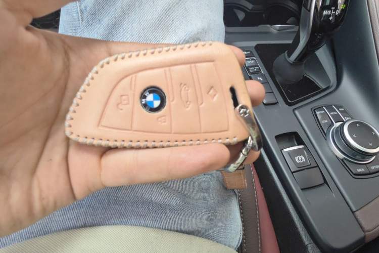 Used BMW X1 2022 sDrive25Li Leading Model Vehicle Key