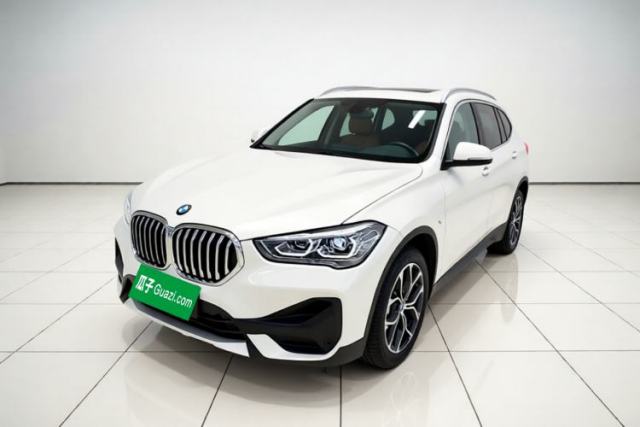 Ojetý BMW X1 2022 sDrive25Li Leading Model
