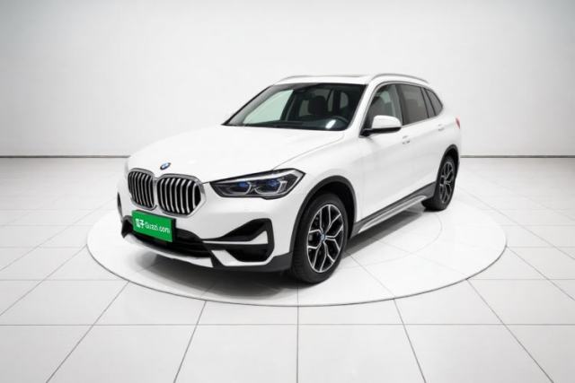 BMW X1 2022 sDrive20Li Luxury Model с пробегом
