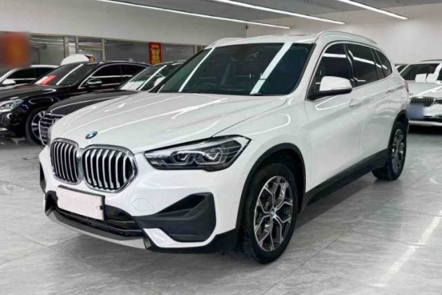 Ojetý BMW X1 2022 sDrive25Li Leading Model