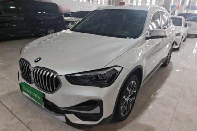 BMW X1 2022 sDrive20Li Fashion Model с пробегом