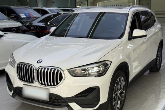 BMW X1 2022 sDrive25Li Leading Model مستعملة