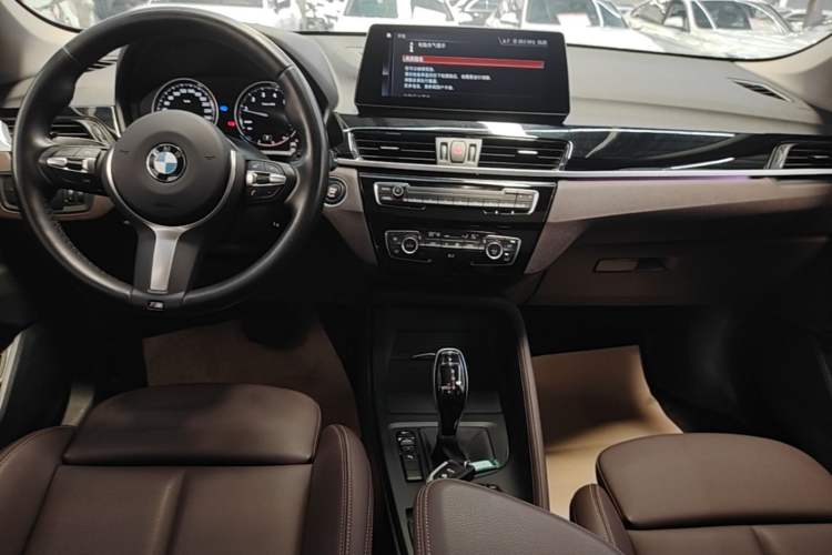 Used BMW X1 2022 sDrive25Li Leading Model Audio And AC Panel