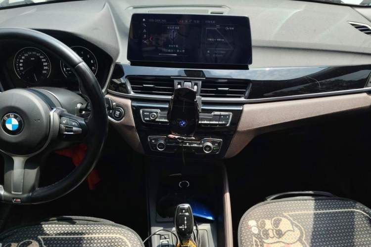 Used BMW X1 2022 sDrive25Li Leading Model Audio And AC Panel