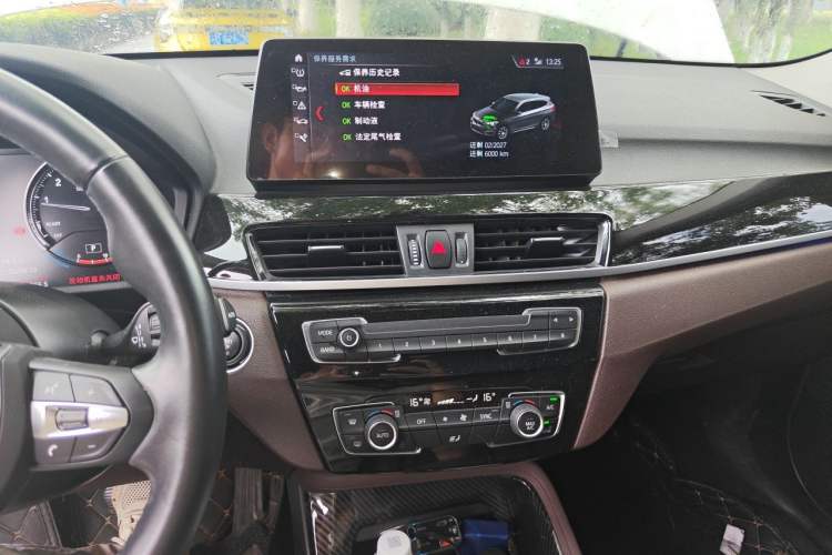 Used BMW X1 2022 sDrive25Li Leading Model Audio And AC Panel