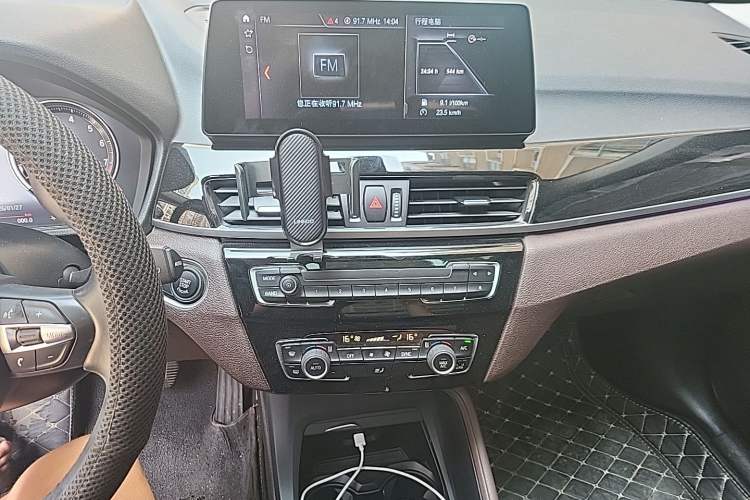 Used BMW X1 2022 sDrive25Li Leading Model Audio And AC Panel