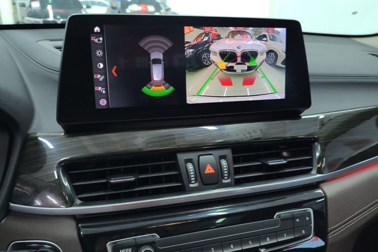 Used BMW X1 2022 xDrive25Li Luxury Model Audio And AC Panel