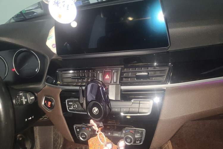 Used BMW X1 2022 sDrive25Li Leading Model Audio And AC Panel