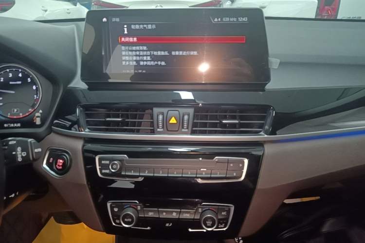 Used BMW X1 2022 sDrive25Li Leading Model Audio And AC Panel