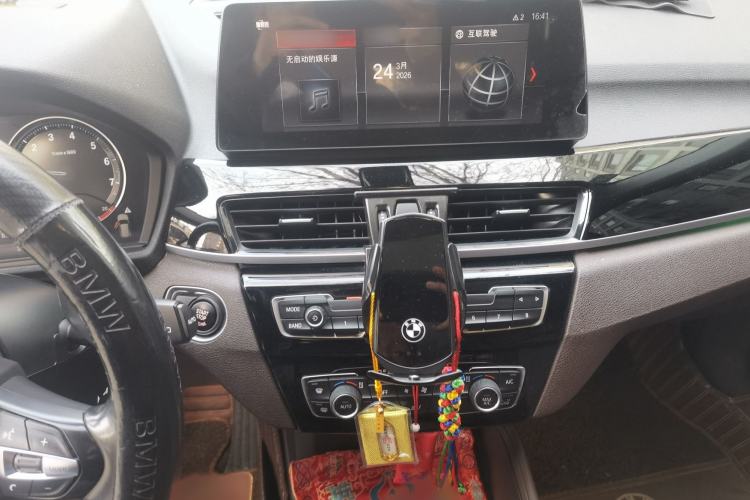Used BMW X1 2022 sDrive25Li Leading Model Audio And AC Panel