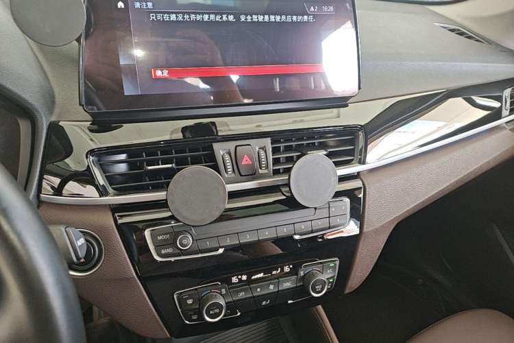 Used BMW X1 2022 sDrive25Li Leading Model Audio And AC Panel