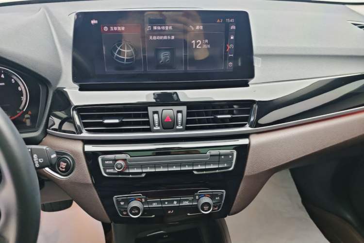 Used BMW X1 2022 sDrive25Li Leading Model Audio And AC Panel