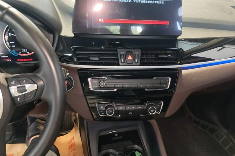 Used BMW X1 2022 sDrive25Li Leading Model Audio And AC Panel
